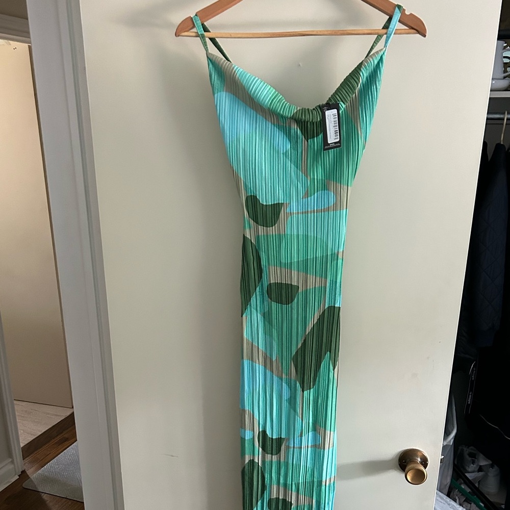 PrettyLittleThing Striped Green and Cream Dress